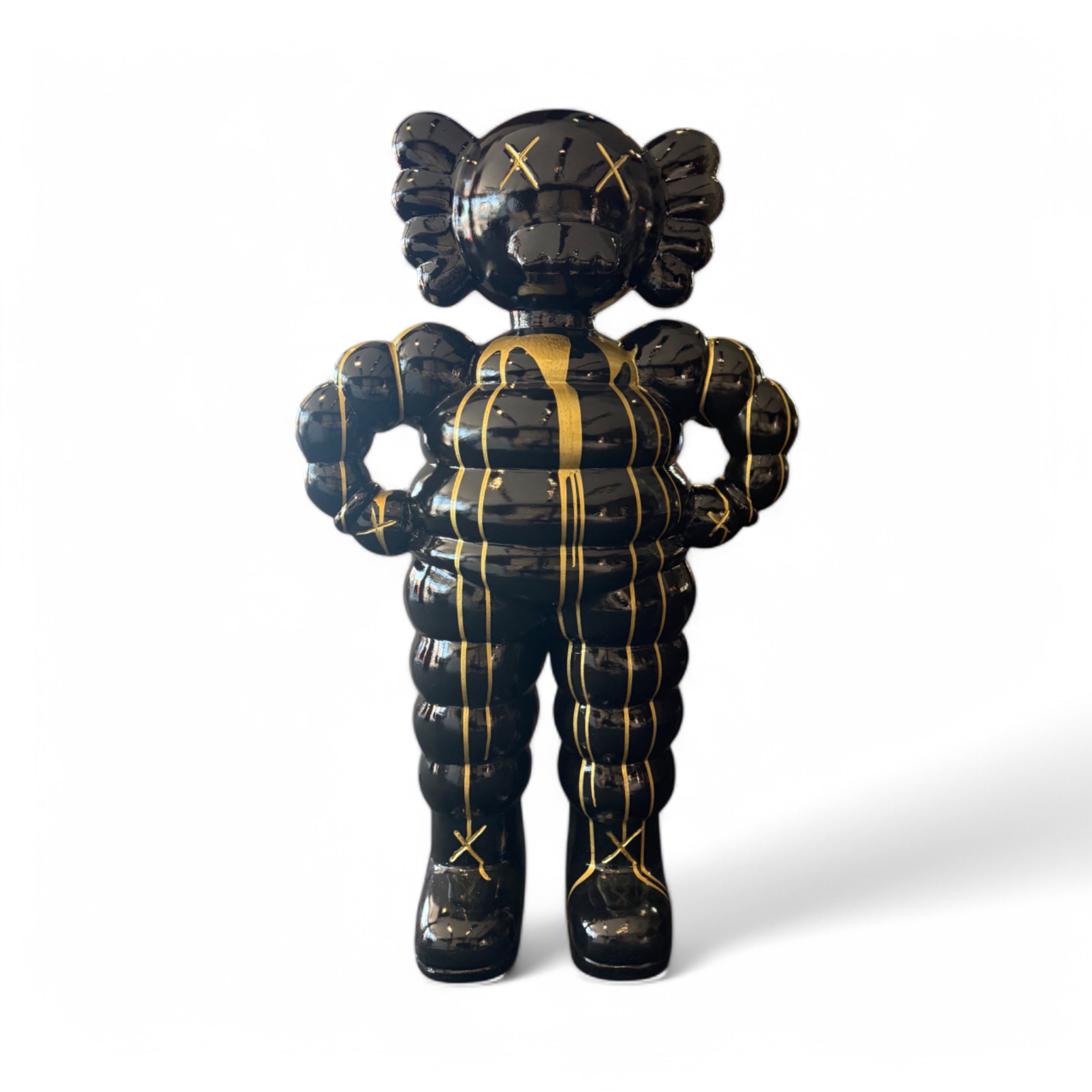 FIGURA KAWS