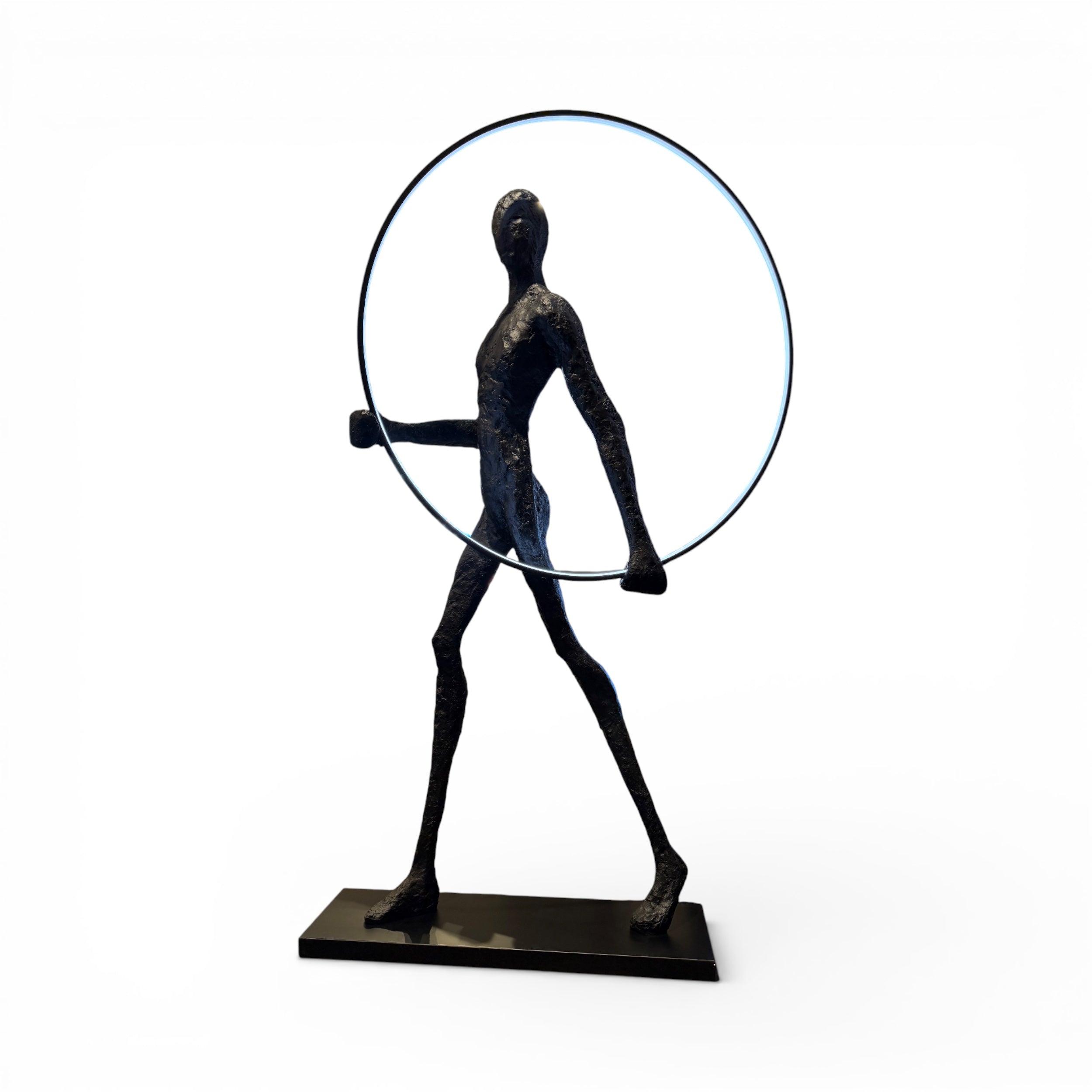 LAMPARA PERSONA CON ARO DE LUZ TR-5372